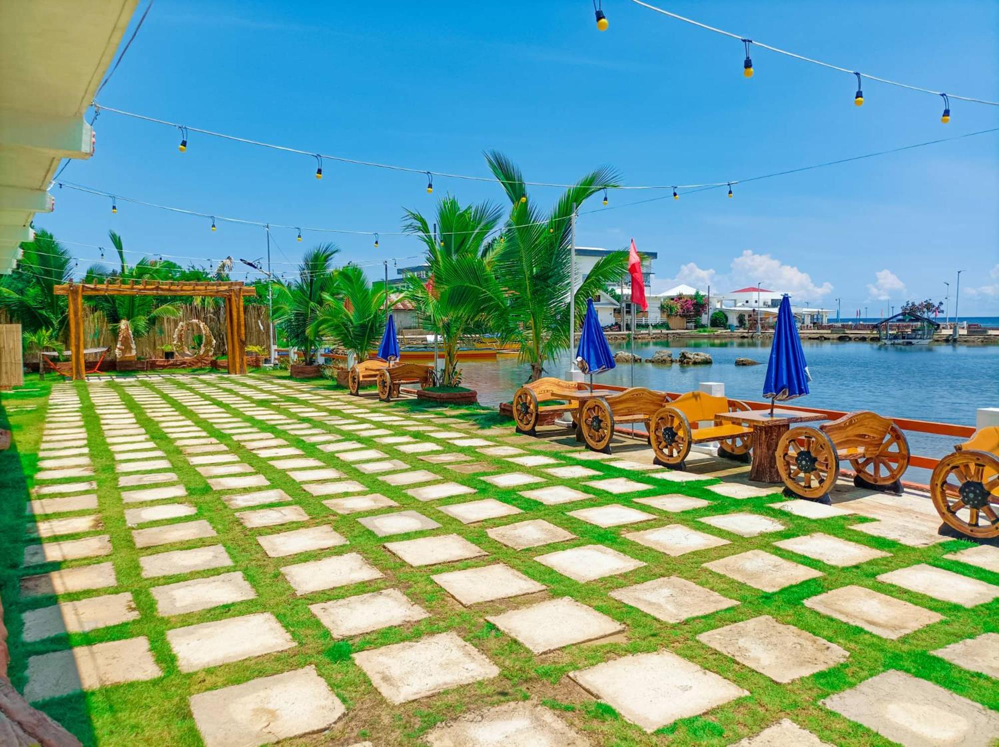 Cris Del Mar Resort Bolinao Eksteriør bilde